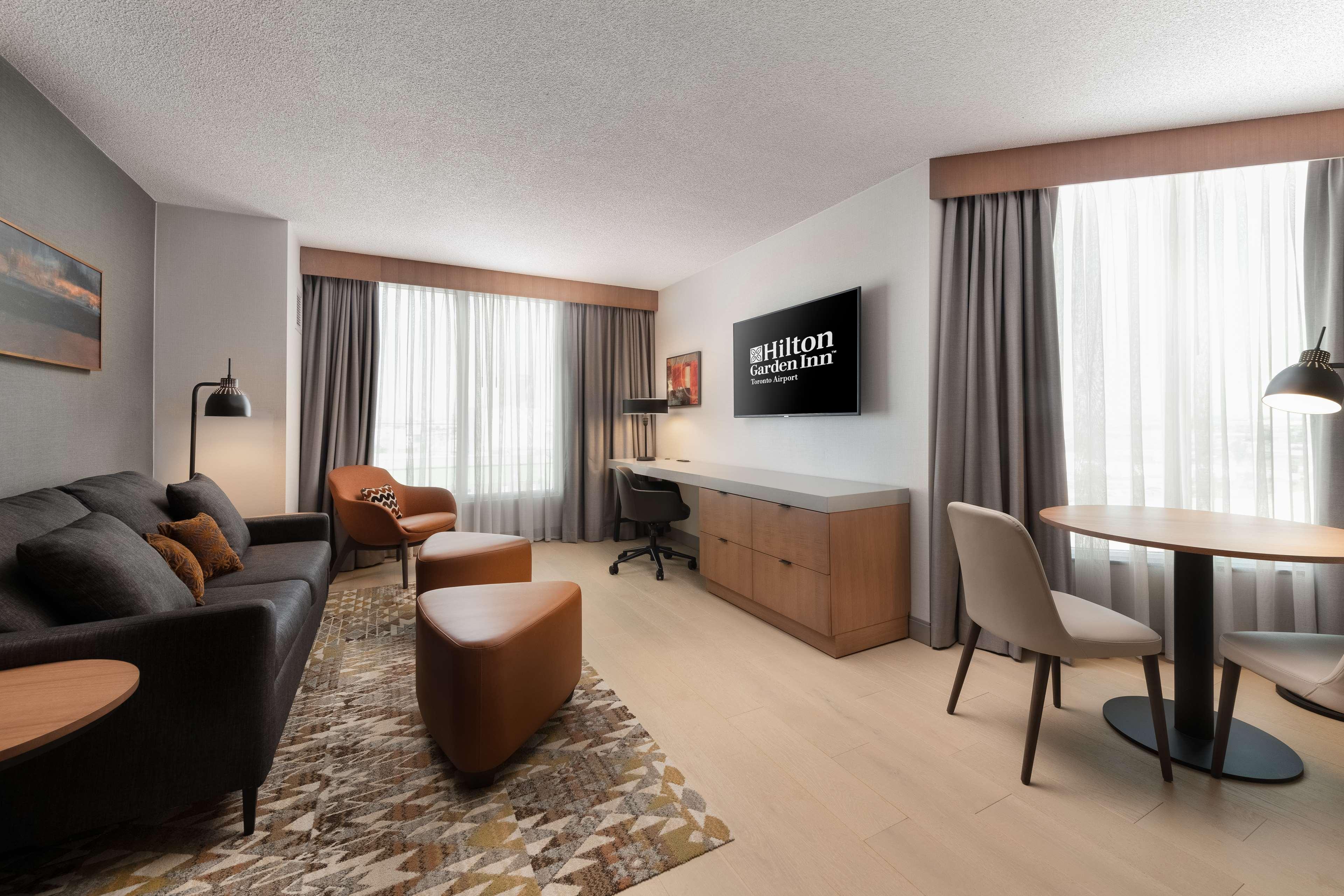 Hilton Garden Inn Toronto Airport Mississauga Bagian luar foto